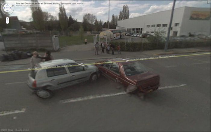   Google Street View (12 )