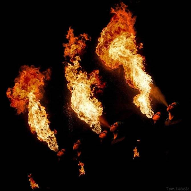 Захватывающие игры с огнем (18 фото)