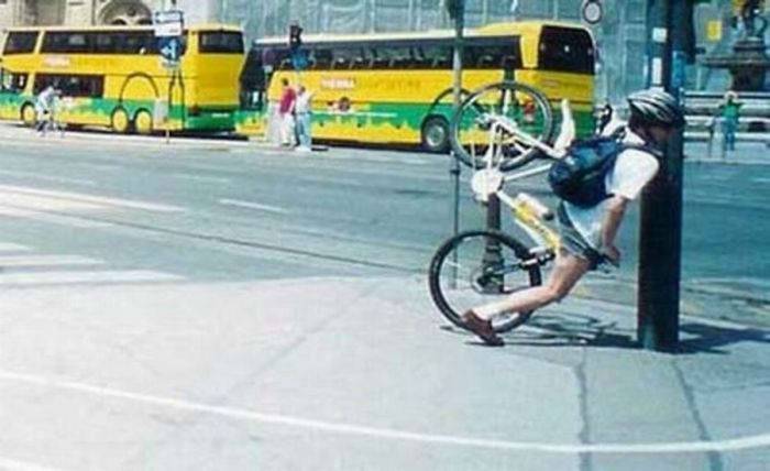 Такой опасный велоспорт (24 фото)