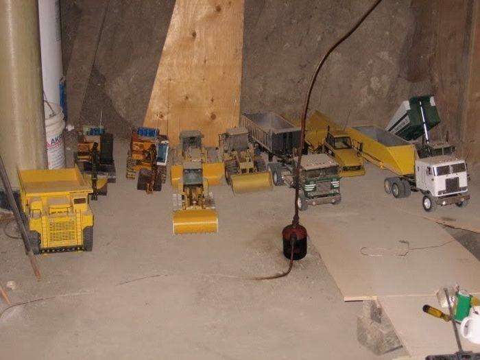 Миниатюрное строительство в подвале (67 фото)