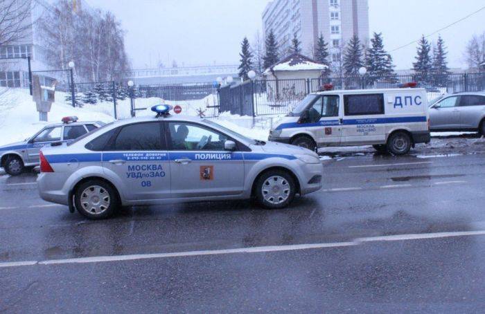 Сын Владимира Жириновского угодил в аварию (6 фото)