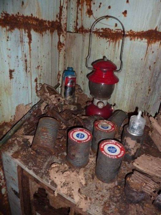 Заброшенное бомбоубежище в США (20 фото)
