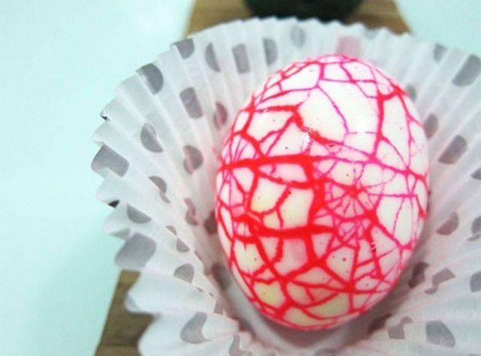 Оригинальная раскраска пасхальных яиц (13 фото)