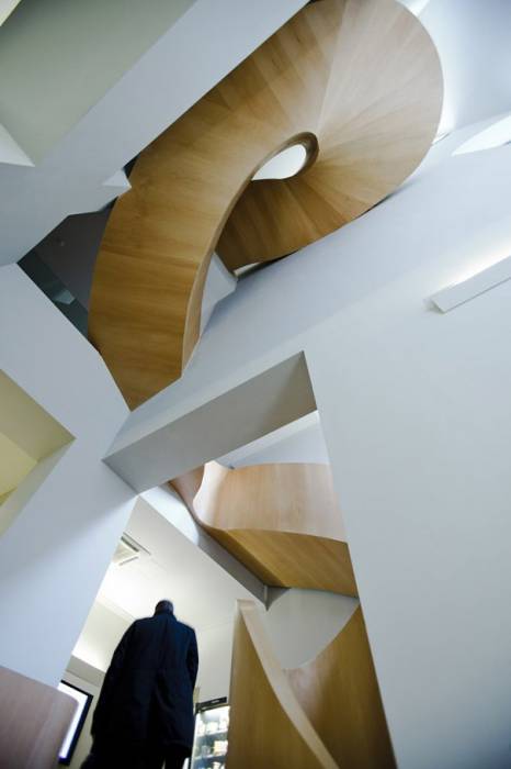 Креативные лестницы (36 фото)