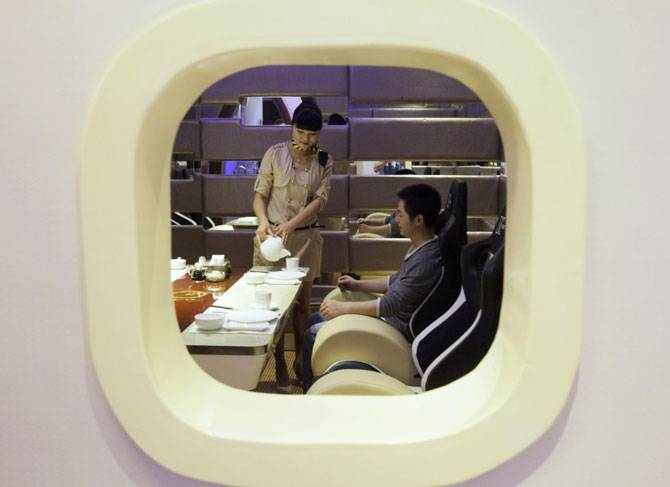 Ресторан-самолет Airbus A380 в Китае (14 фото)