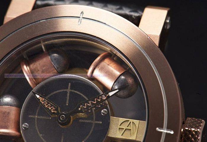Необычные часы для любителей оружия (7 фото)