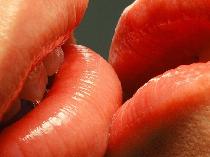 Забавные факты о поцелуях