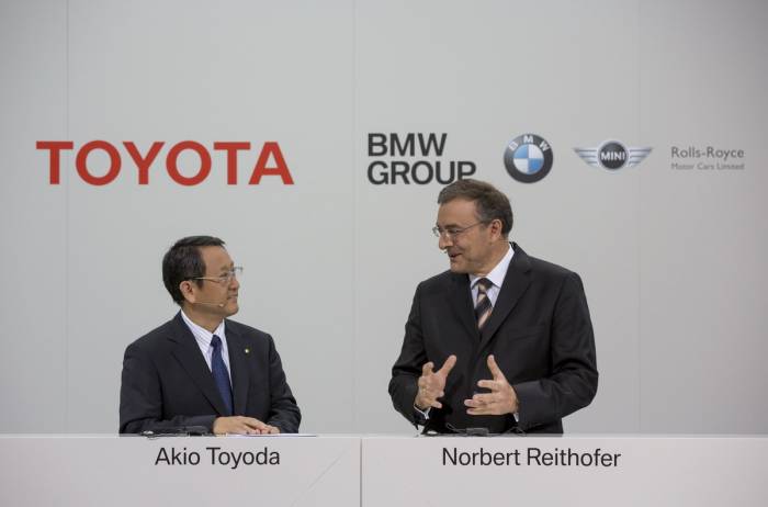 BMW поможет Toyota построить новый спорт-кар (4 фото)