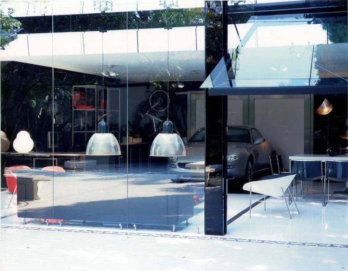Современный гараж из стекла от Brunete Fraccaroli (17 фото)