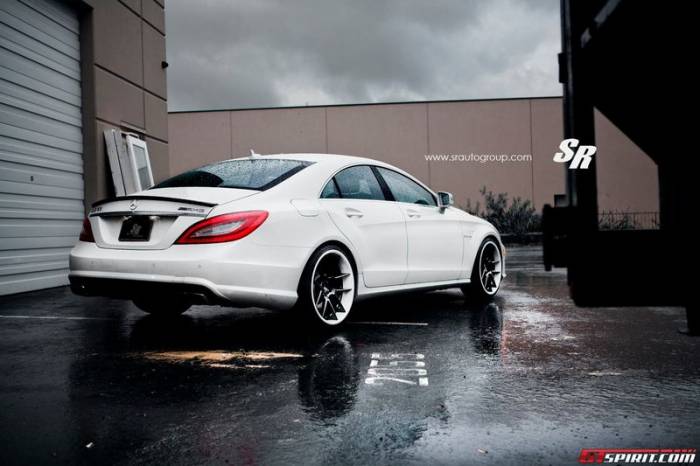 Mercedes-Benz CLS 63 AMG     SR Auto Group (6 )