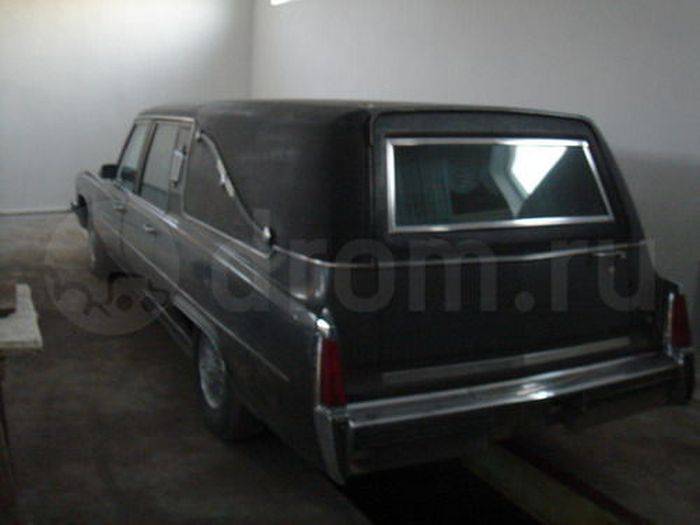      Cadillac Fleetwood (10 )