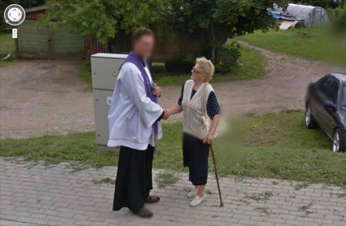   Google Maps Street View   (47 )