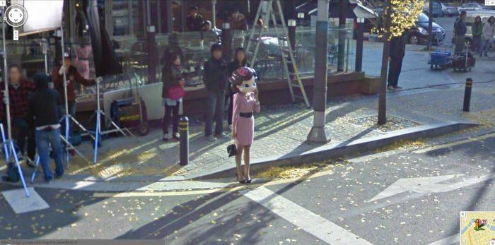    Google Street View. 2 (51 )