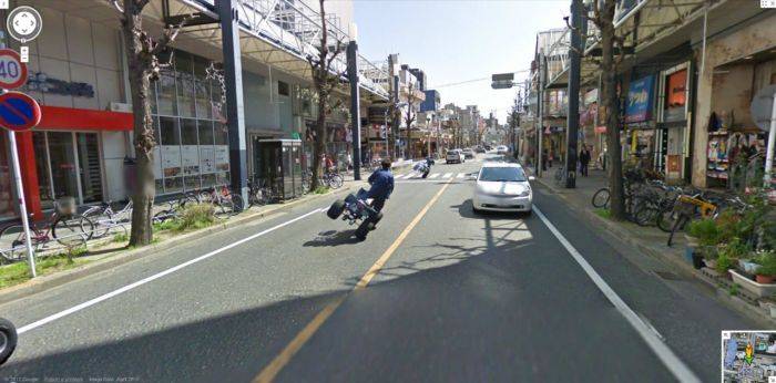     Google Street View (37 )