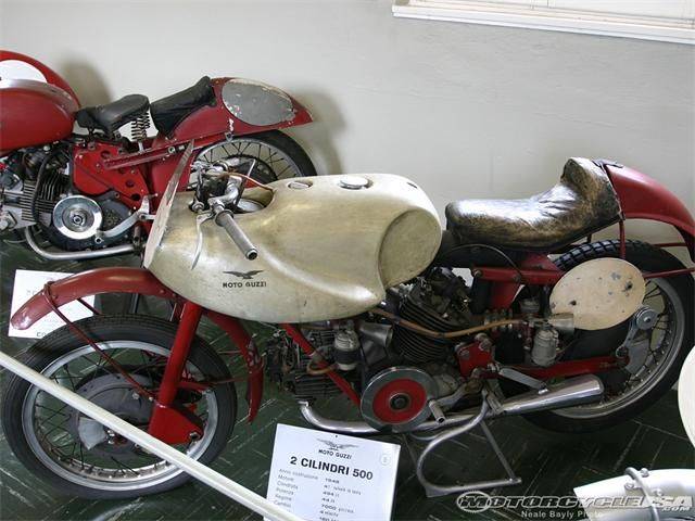   Moto Guzzi (29 )