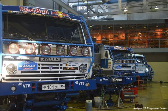    KAMAZ Master Team (27 )