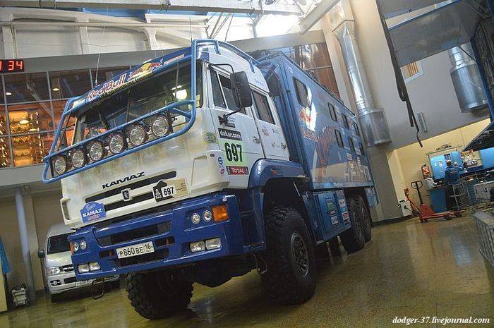    KAMAZ Master Team (27 )