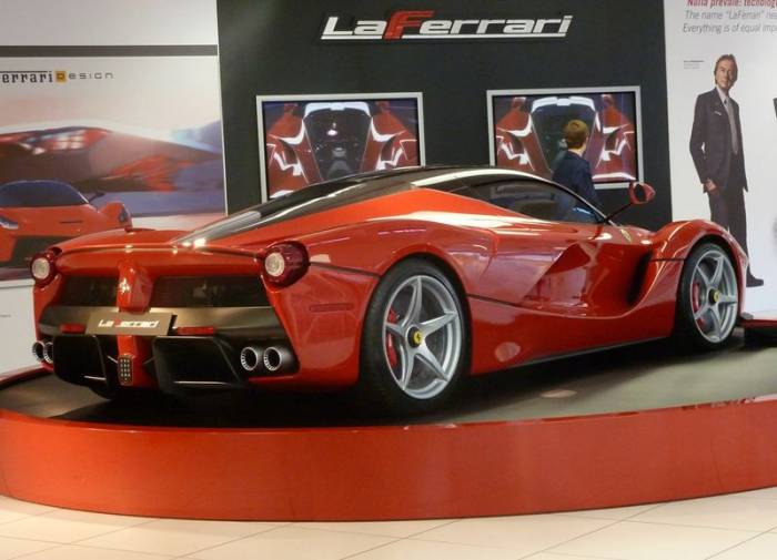 La Ferrari      Ferrari (34 )