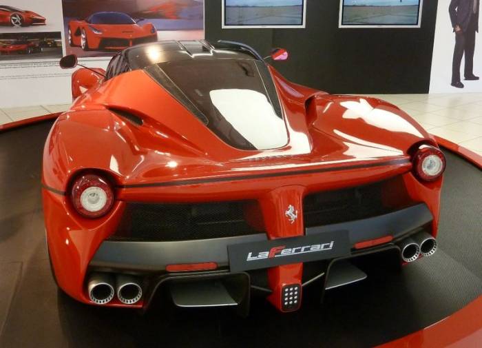 La Ferrari      Ferrari (34 )