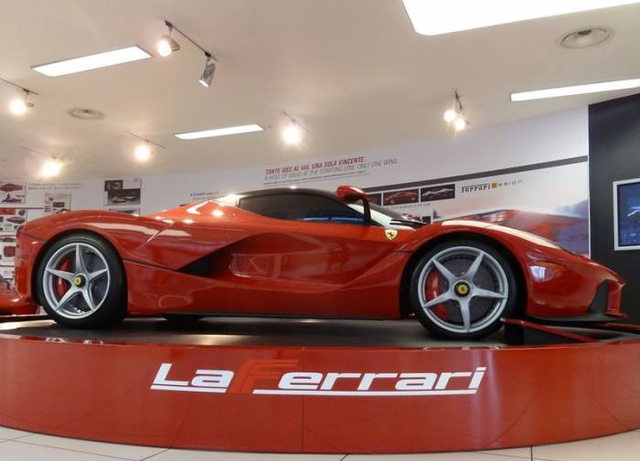 La Ferrari      Ferrari (34 )