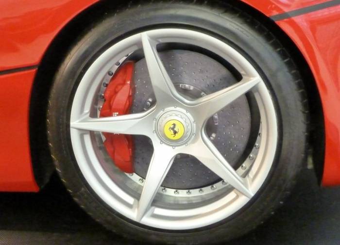 La Ferrari      Ferrari (34 )