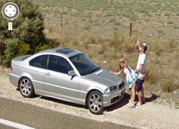  Google Street View  (2 )