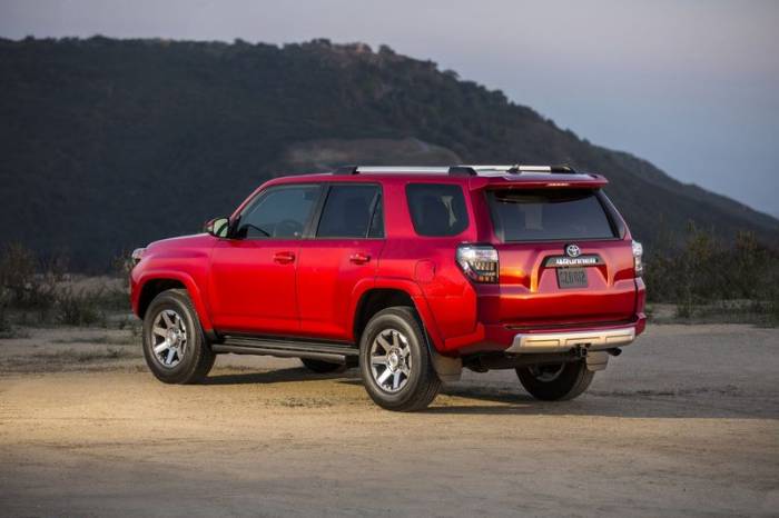 Toyota  4Runner (42 )