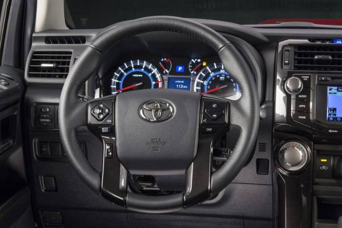 Toyota  4Runner (42 )