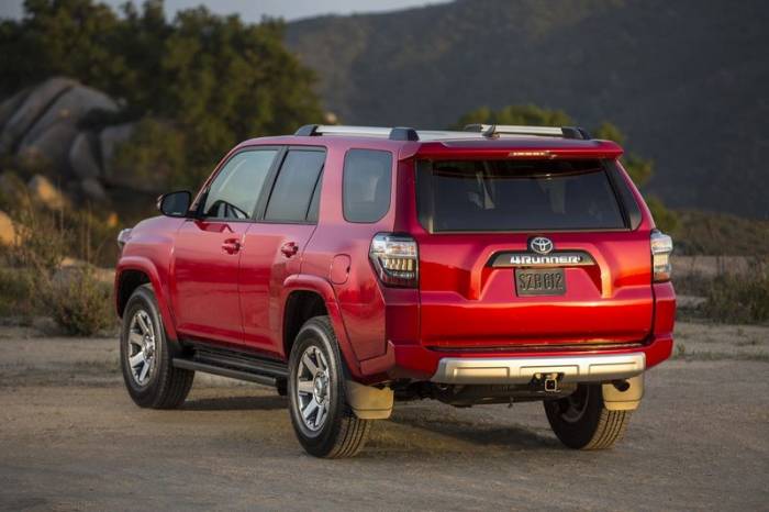 Toyota  4Runner (42 )