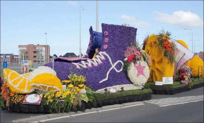 Bloemencorso      (26 )