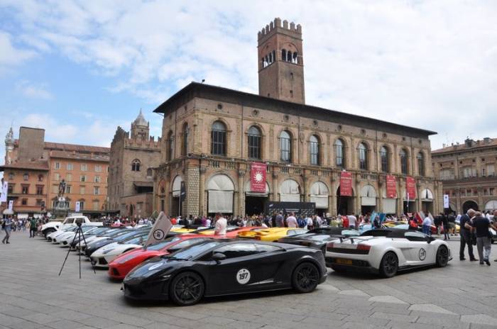   Lamborghini Grand Tour (48 )