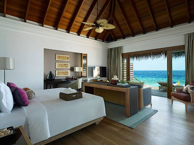   Dusit Thani Maldives