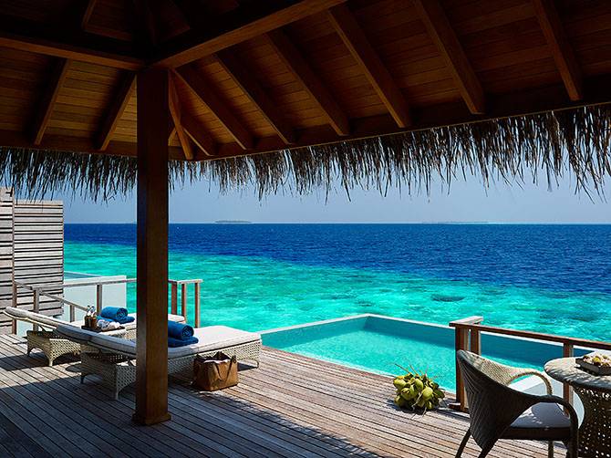   Dusit Thani Maldives