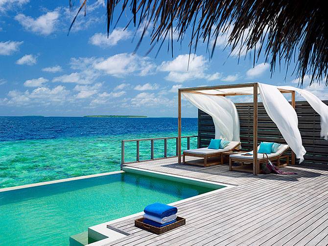   Dusit Thani Maldives