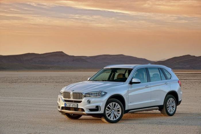    BMW X5 2014 (70 )