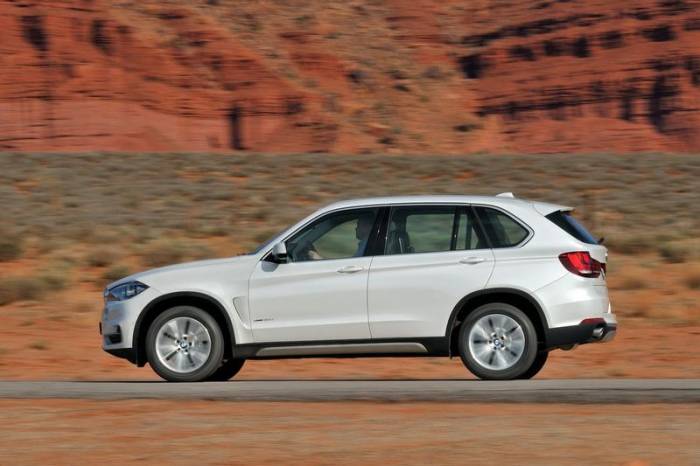    BMW X5 2014 (70 )