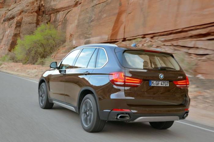    BMW X5 2014 (70 )