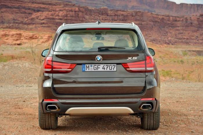    BMW X5 2014 (70 )