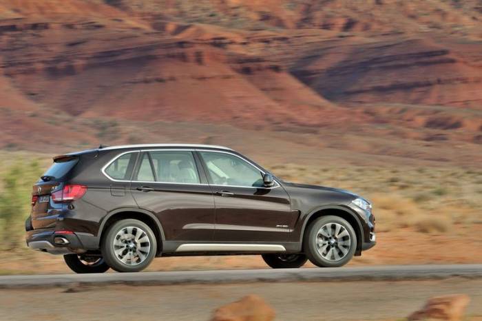    BMW X5 2014 (70 )