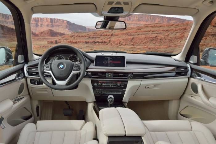    BMW X5 2014 (70 )