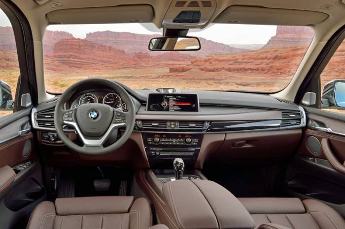    BMW X5 2014 (70 )