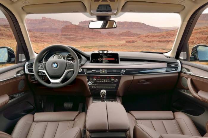    BMW X5 2014 (70 )
