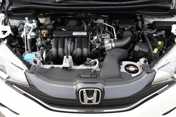 Honda        Fit (18 )