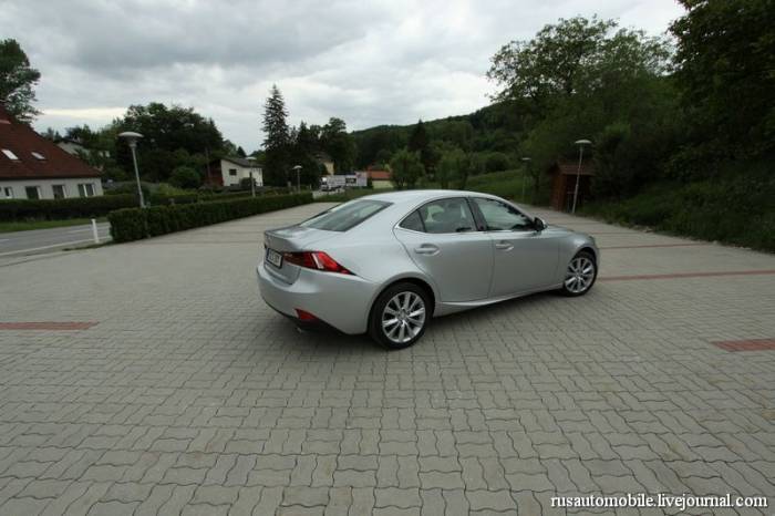   Lexus IS (63 )