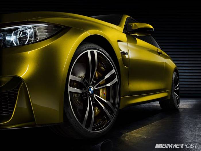 BMW    M4 Coupe (75 )