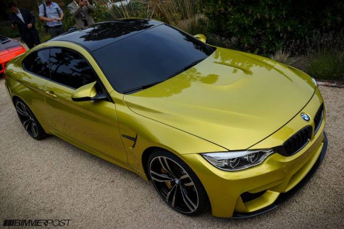 BMW    M4 Coupe (75 )