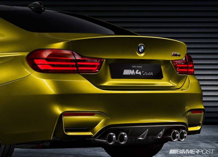 BMW    M4 Coupe (75 )