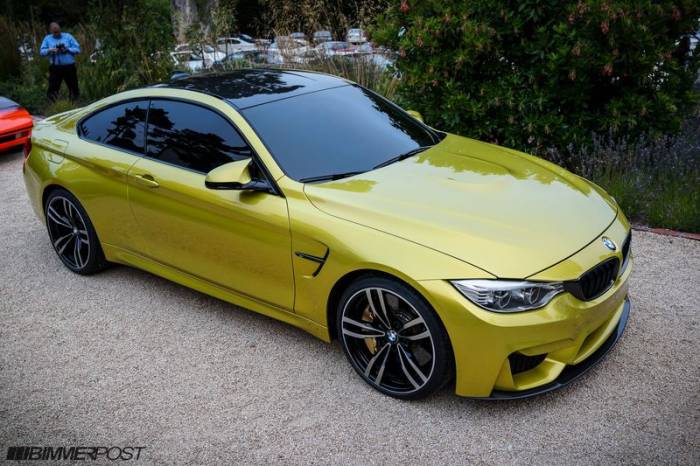 BMW    M4 Coupe (75 )