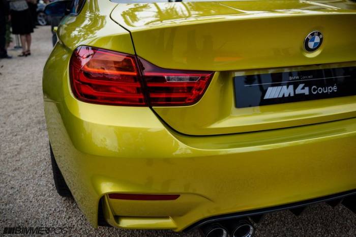 BMW    M4 Coupe (75 )