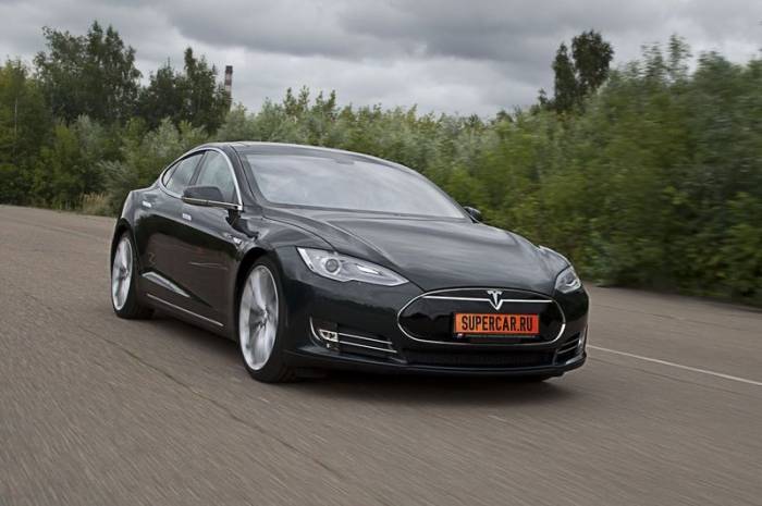 - Tesla Model S (14 )